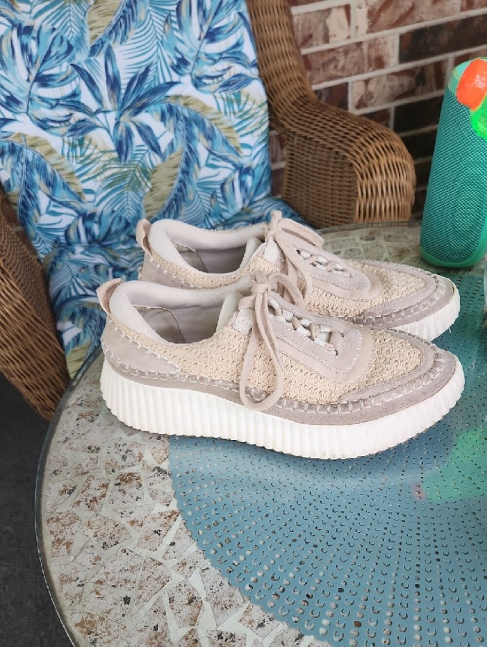 Dolce Vita Women's Woven Lace-Up  Sneakers in Light Beige and Cream DOLEN STYLÈ - Picture 2 of 6